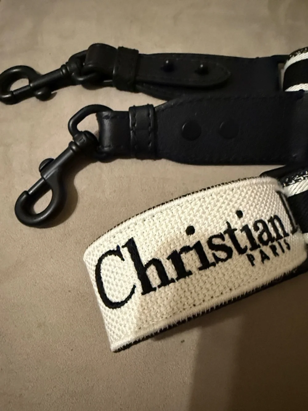 Authentic Dior canvas embroidered shoulder strap with black ultramatte hardware - Picture 3 of 13